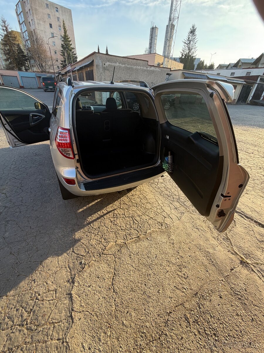 Toyota Rav4 - 13