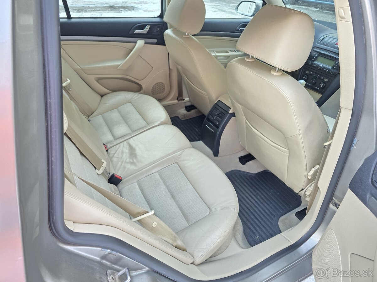 Škoda octavia 2 combi 1.9 tdi Elegance - 13