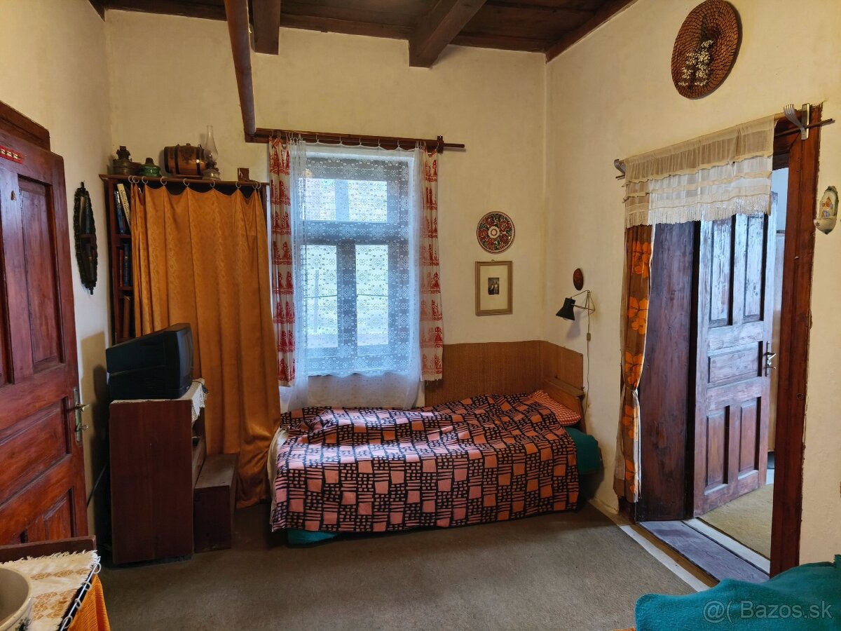Horné Štitáre - vidiecky rodinný dom s veľkou záhradou 1331m - 13