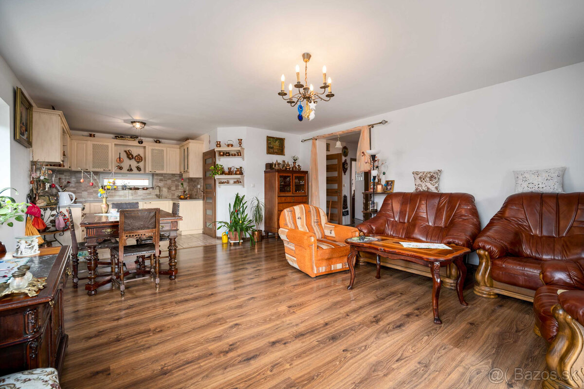 NOVOSTAVBA V DOLNÝCH OREŠANOCH - 13