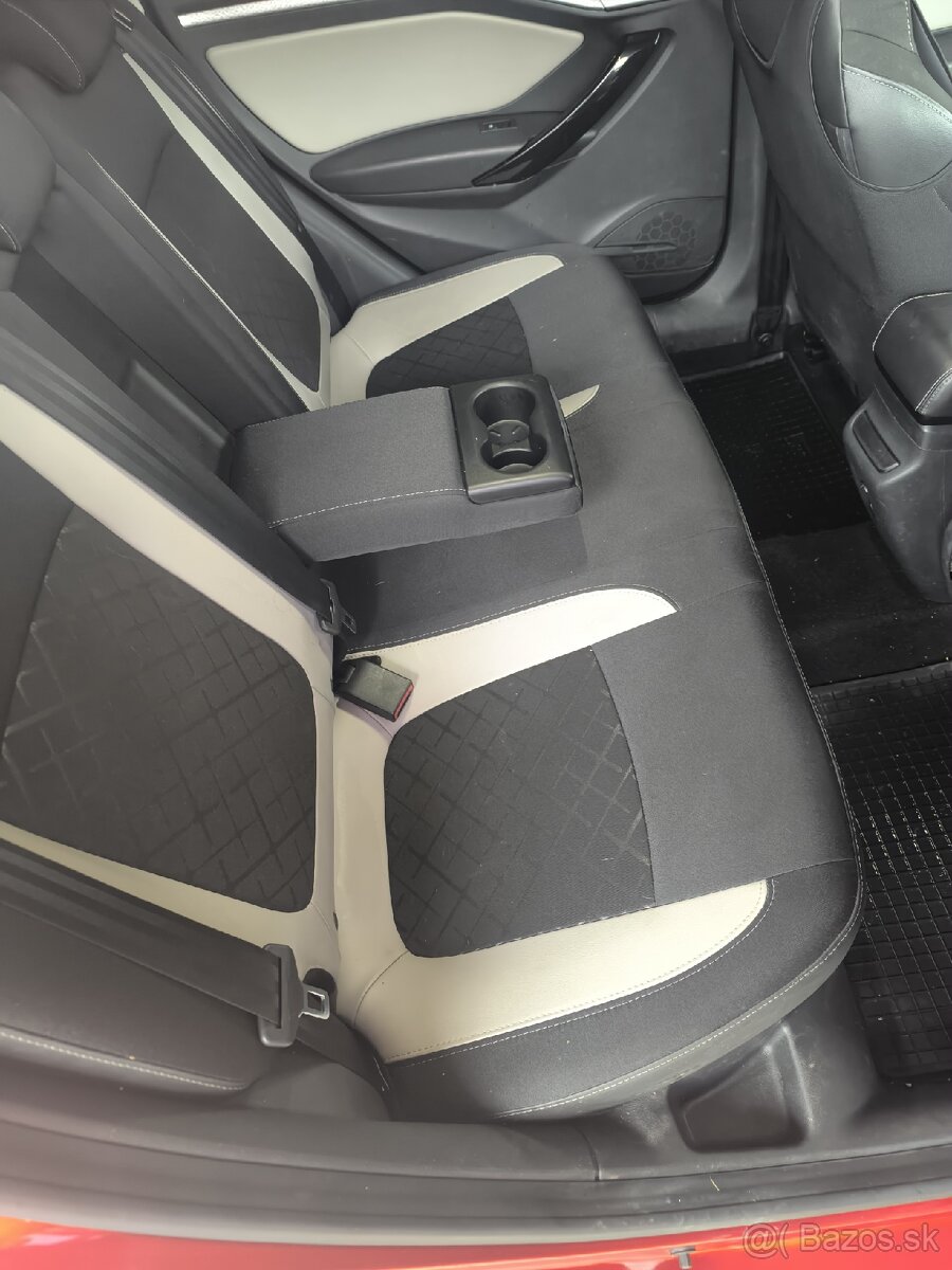 Predam Lada Vesta SW Cross 1.6 - 13