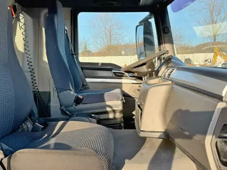 MAN TGS 26.400 Prepravník strojov 7,70 m + PALFINGER + Pil - 13