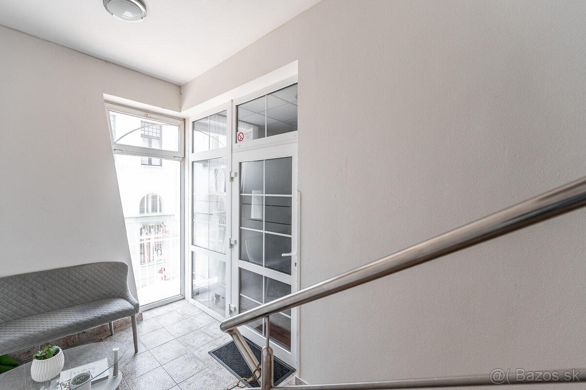 Na predaj polyfunkčná budova, 320 m2 - Centrum, Michalovce - 13