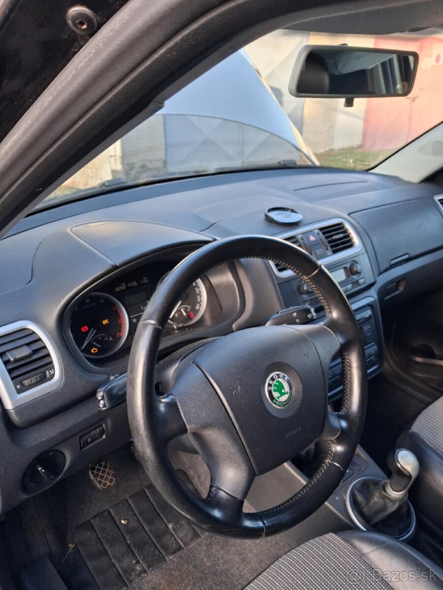 Škoda Roomster 1.2 - 16v - 13