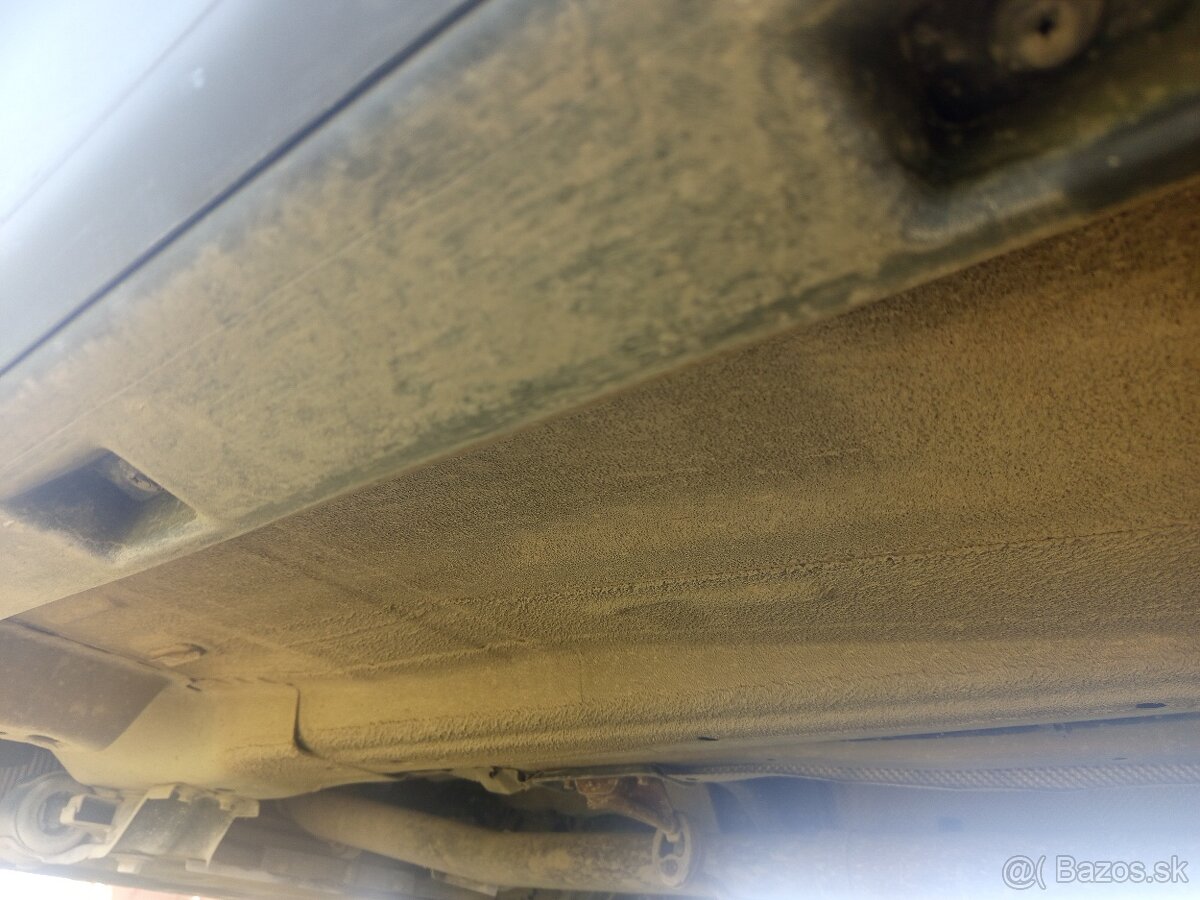 Land Rover Freelander 2 SE TD4 BEZ KOROZIE - 13