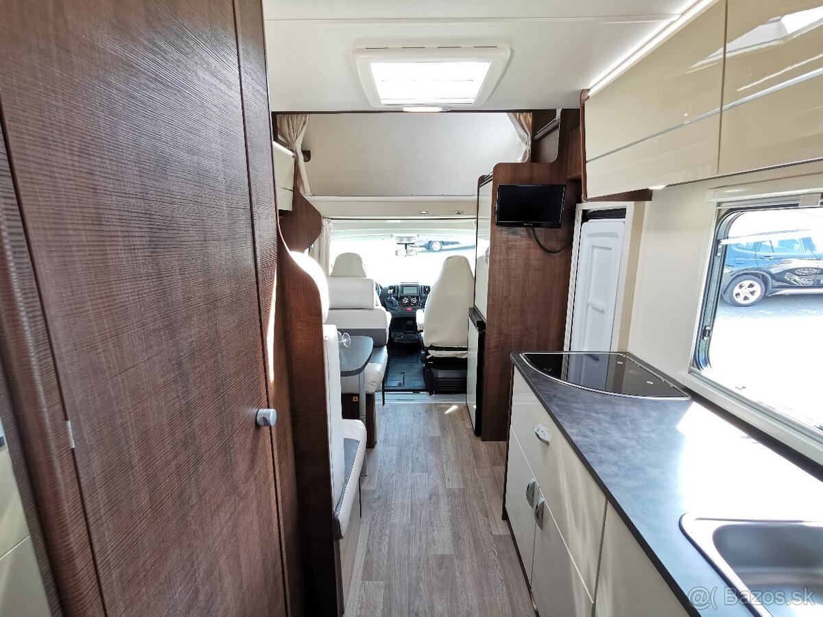 Predám autokaravan Rimor XGO 35 G - 13