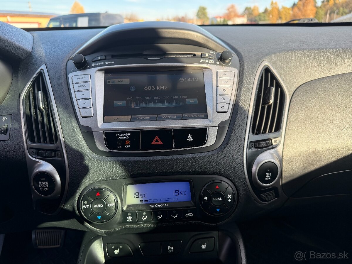 Hyundai ix35 2.0 CRDi 4x4 Automat - 13