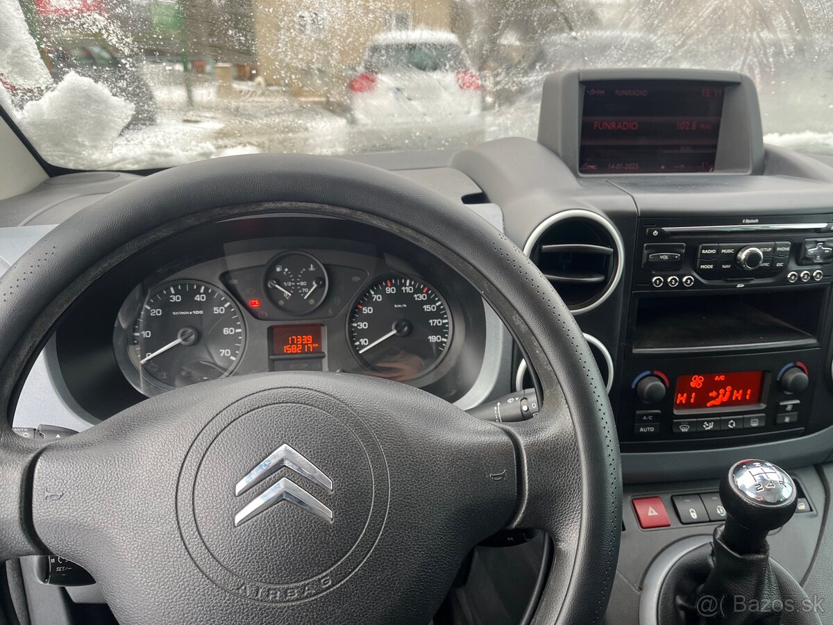 Citoren Berlingo 1.6 benzin 88kw XTR 2011 179 000 km - 13