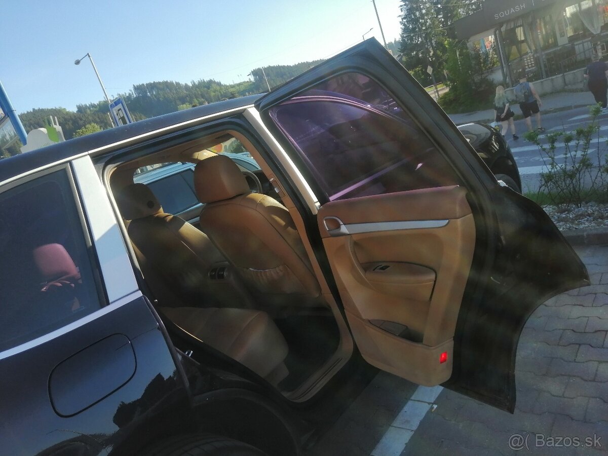 Porsche Cayenne - 13