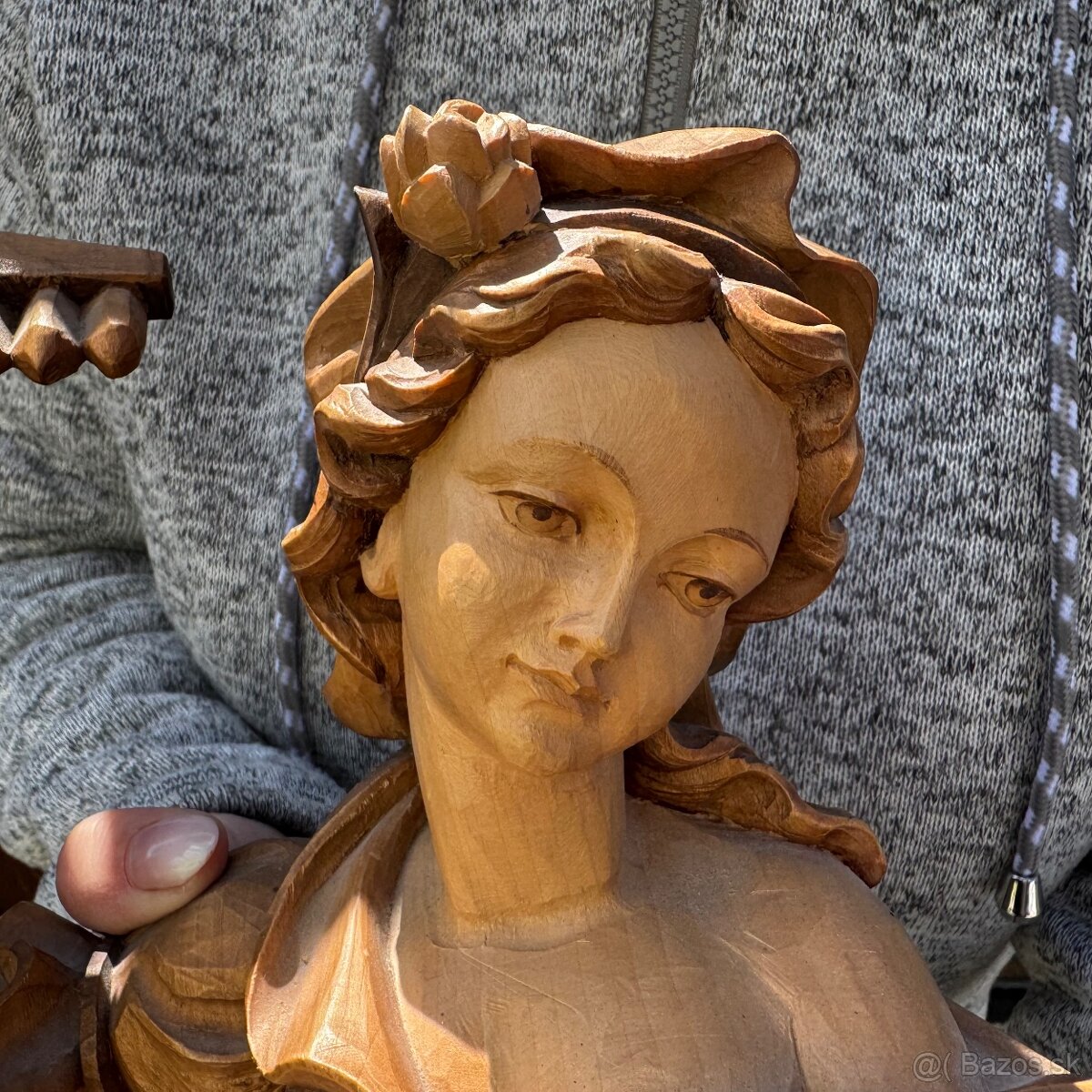 Krásná dřevěná socha svatá Notburga - 13