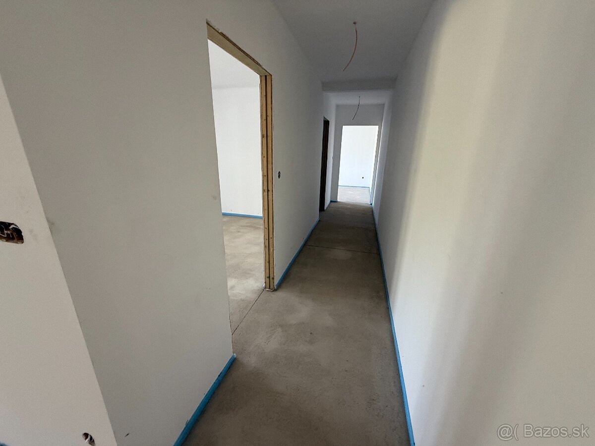 Exkluzívne APEX reality novostavba RD v Jalšovom 733 m2 - 13