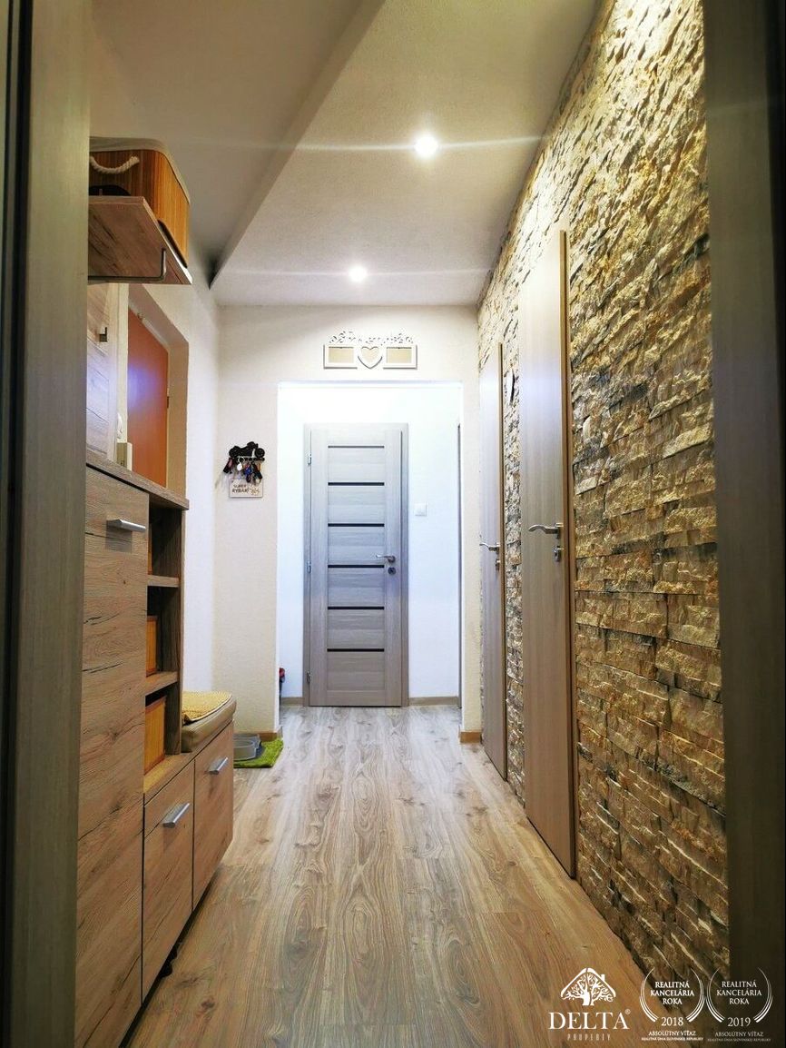 Zrekonštruovaný 2 izb. byt s loggiou 59 m2 Zvolen predaj - 13