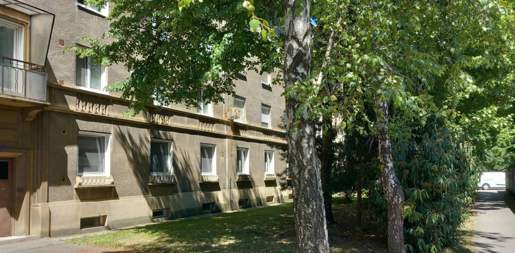 Veľký 2-izb.byt na ul. Ružová dolina, Ružinov, tehlový dom - 13