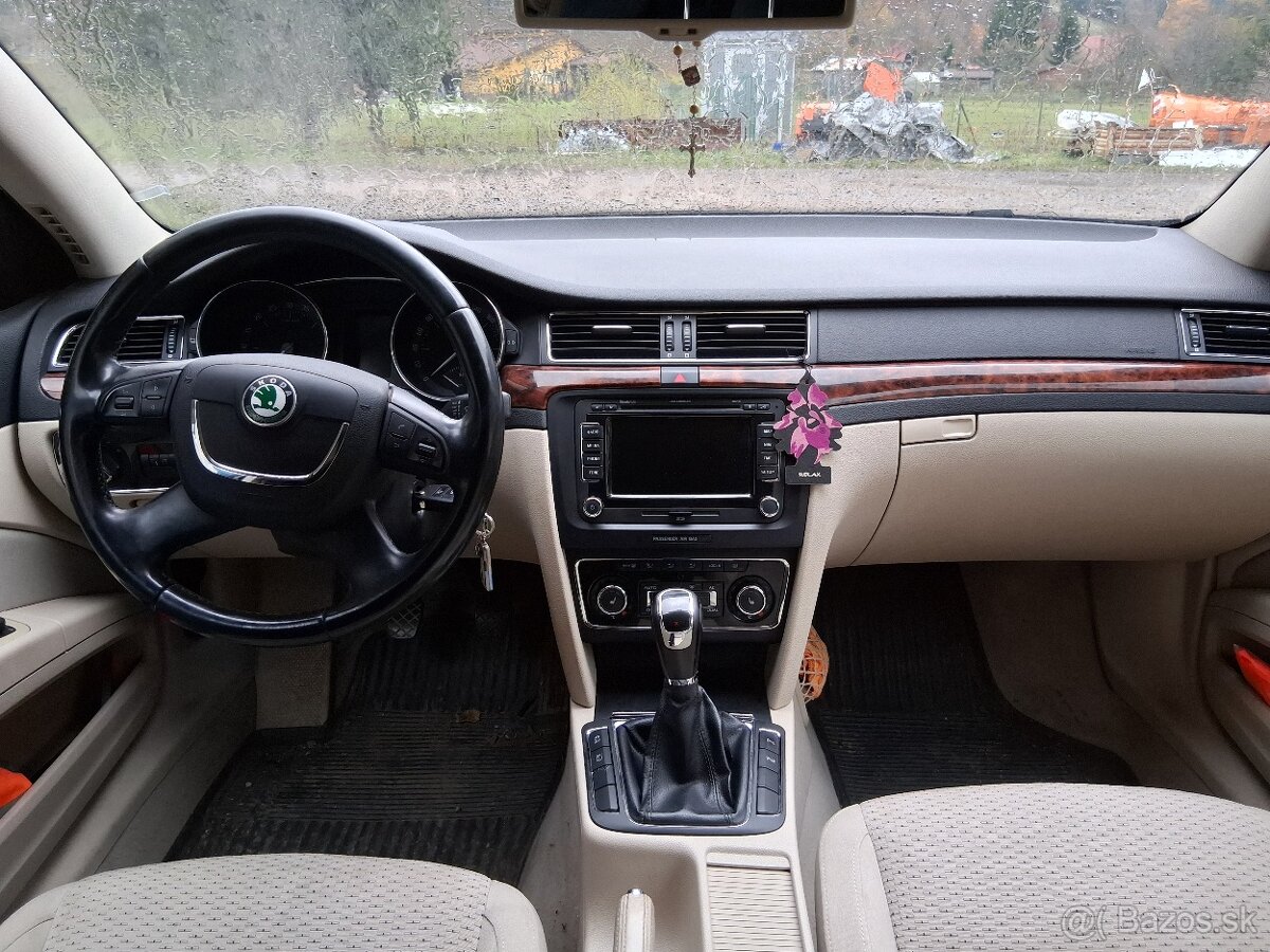 Škoda superb - 13