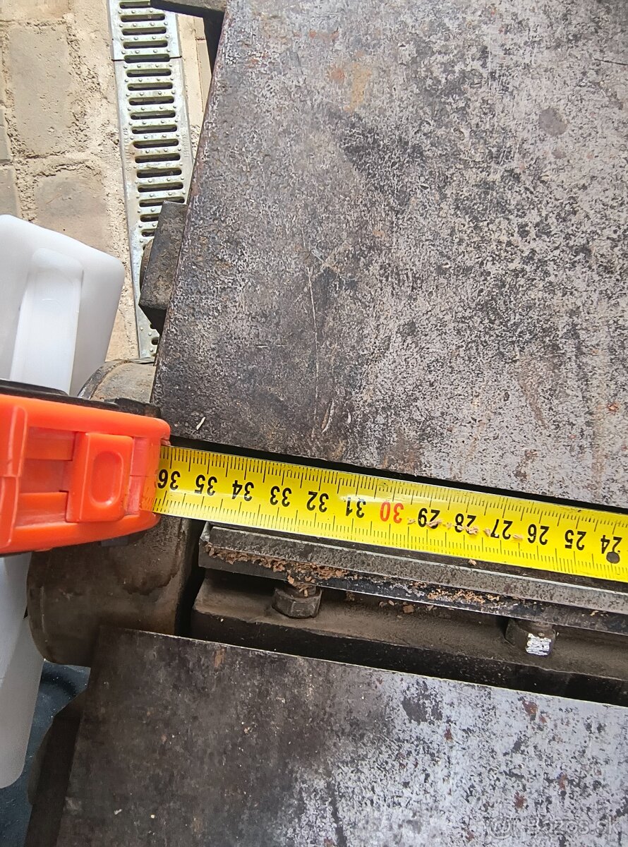 hoblovačka,dlabačka,pásovka,sverák,stôl - 13