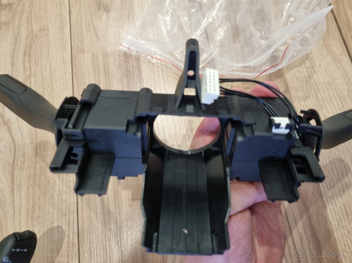 TEMPOMAT OVLÁDANIE PAČKY POD VOLANTOM OEM - 13