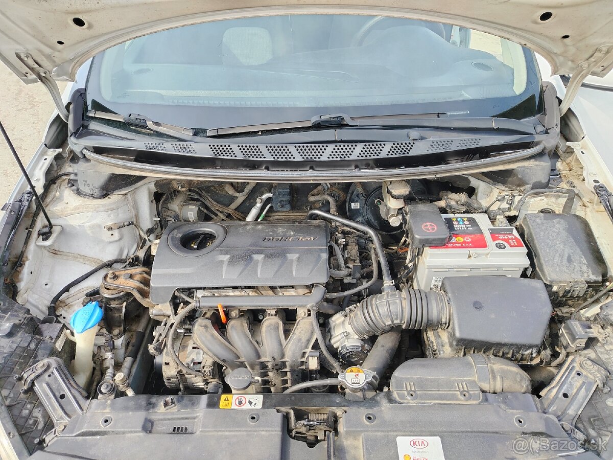 Kia ceed 1,4 benzín - 13