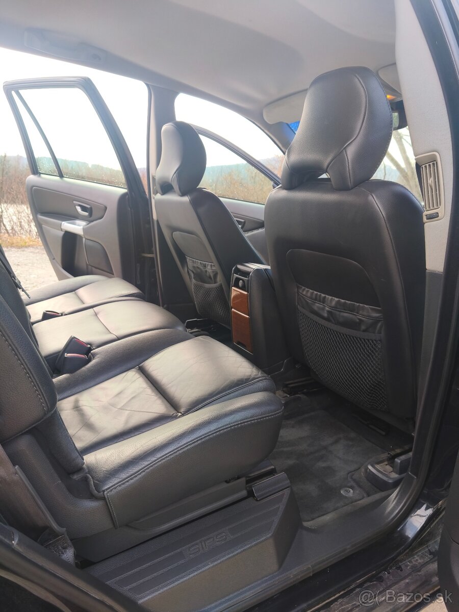 Volvo XC90 - 13