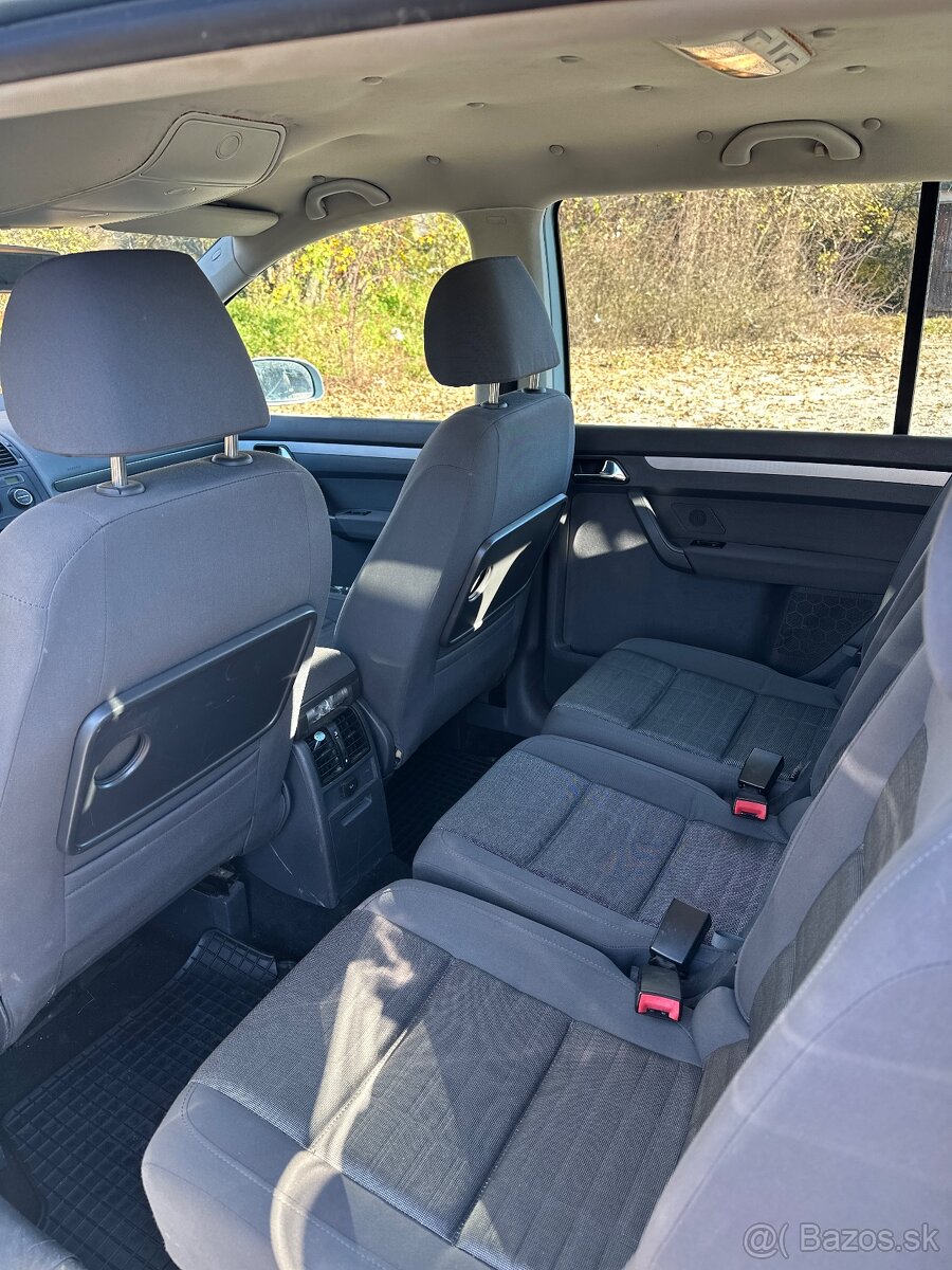 Volkswagen Touran 1.9 tdi 77kw - 13