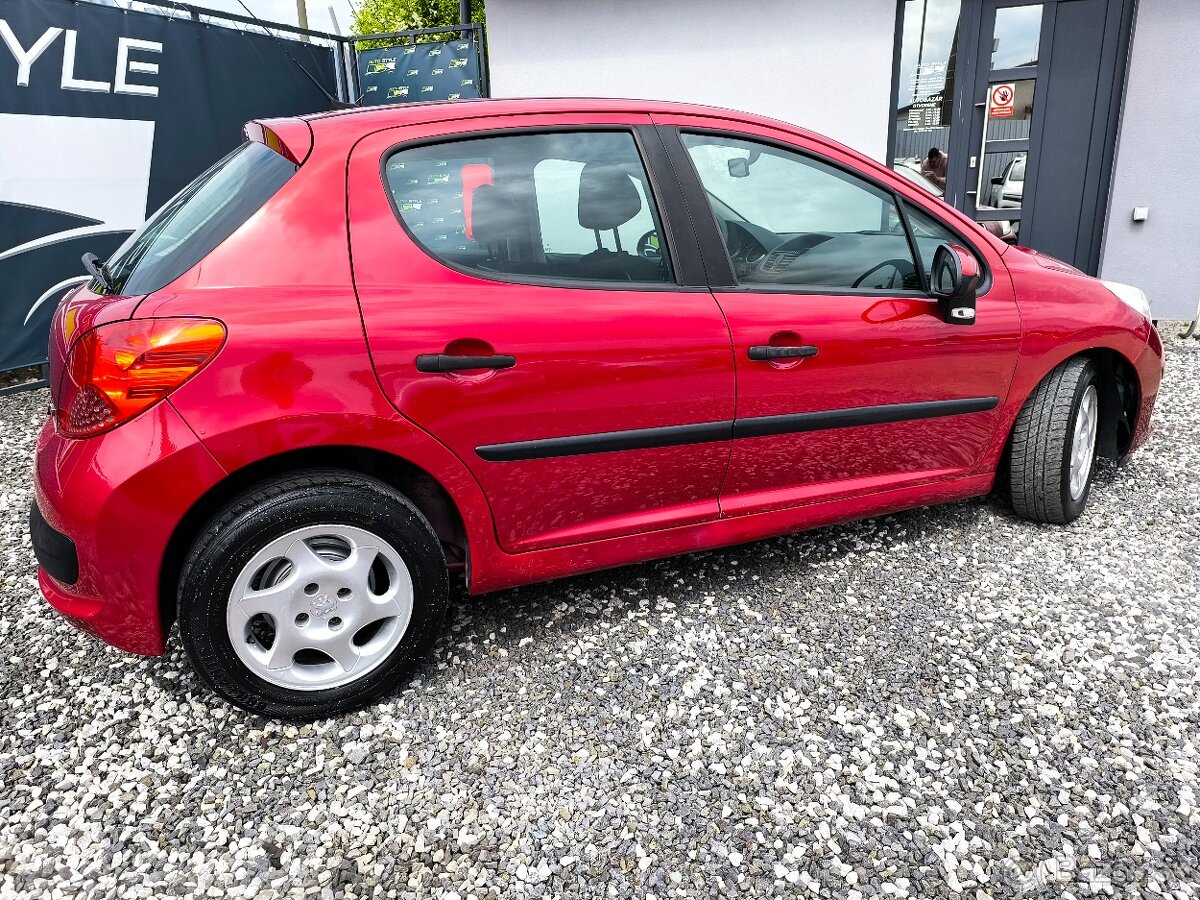 Peugeot 207 1.4e - 13
