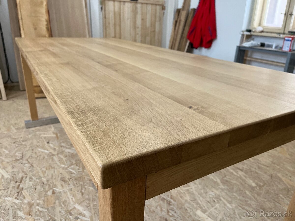 Drevený dubový jedálenský stôl - 13