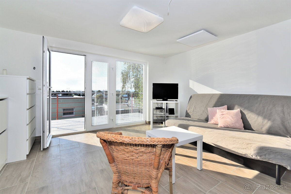 ZIMNÁ CENA 189.900,- SENEC – SLNEČNÉ JAZERÁ JUH – NA PREDAJ - 13