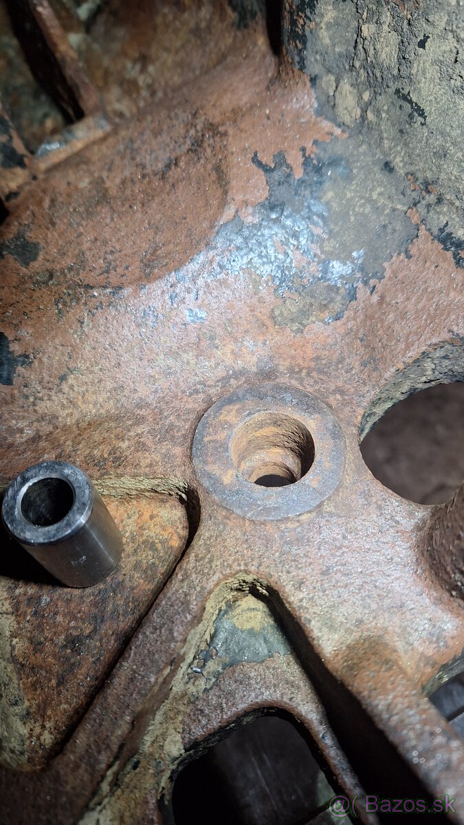 Konzola Zetor Crystal - 13