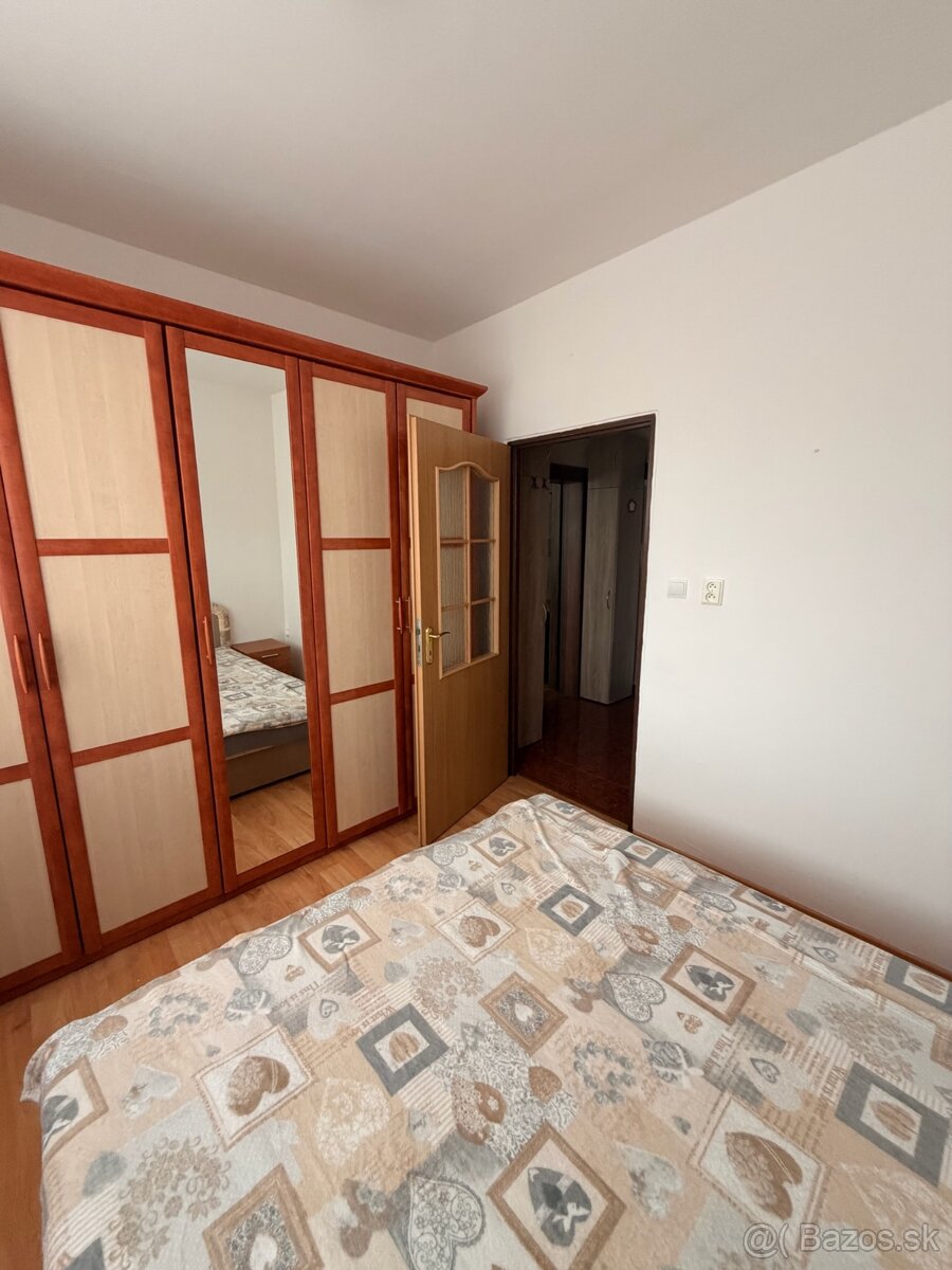 Na prenájom 2 izbový byt - 13