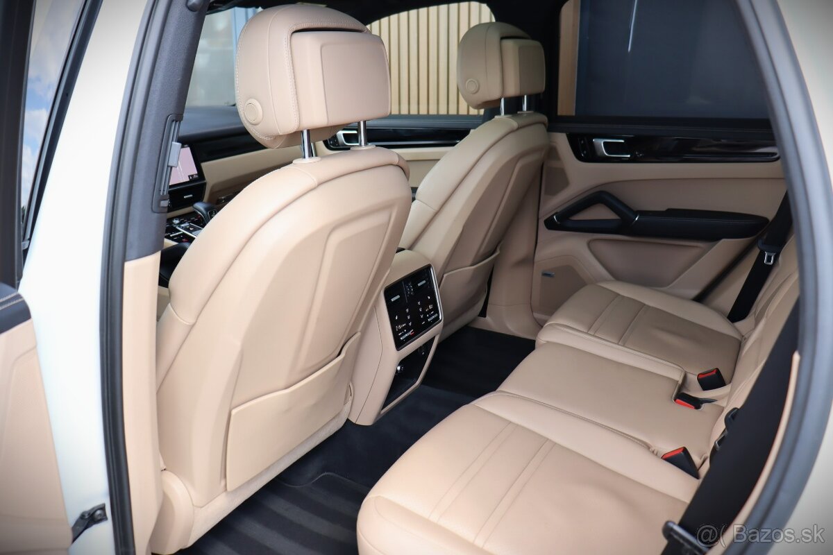 Porsche Cayenne 4x4 A/T - 13