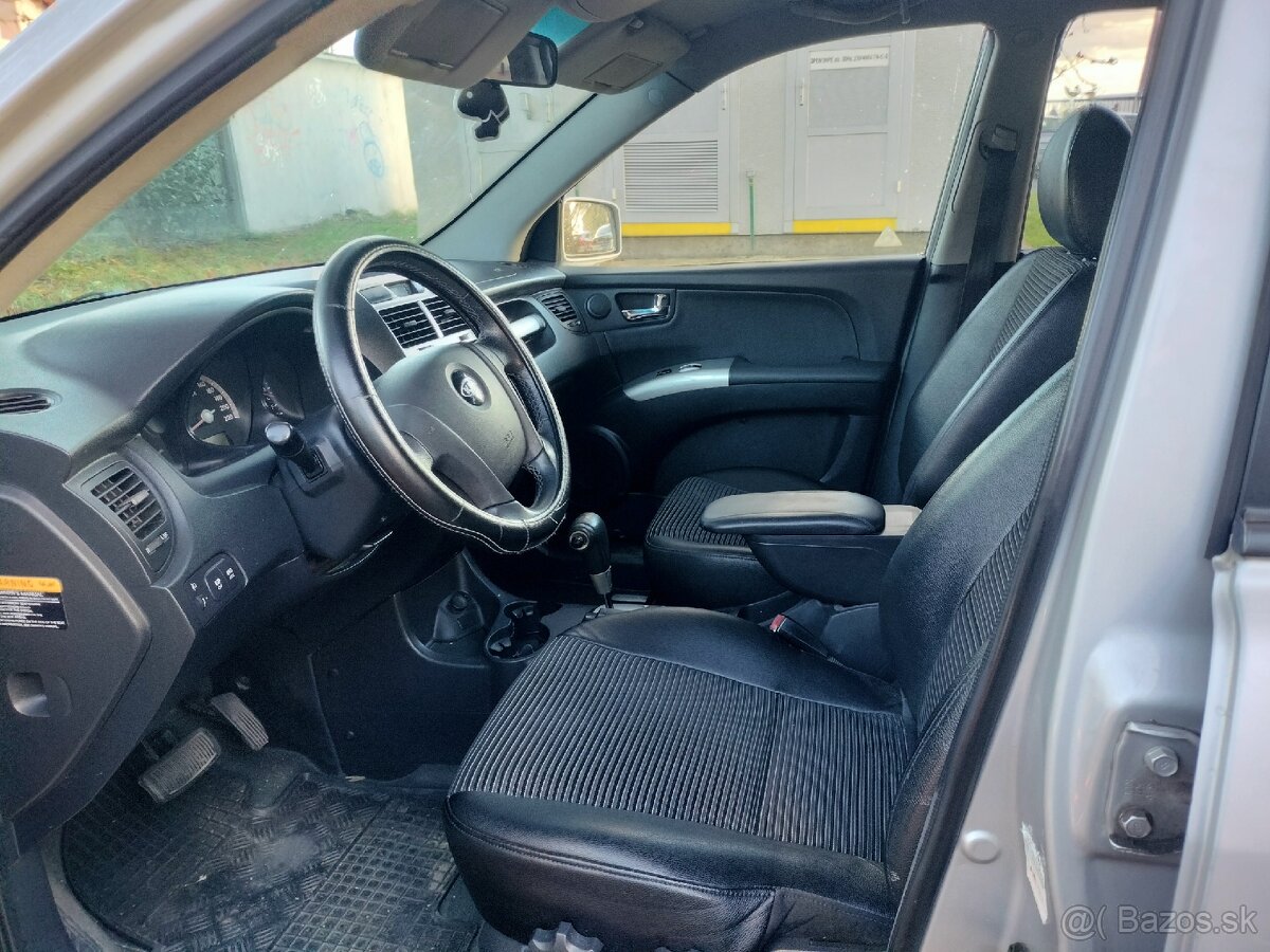 Kia Sportage 2.7i V6 129kw AT 4X4 LPG Rok 2006 - 13