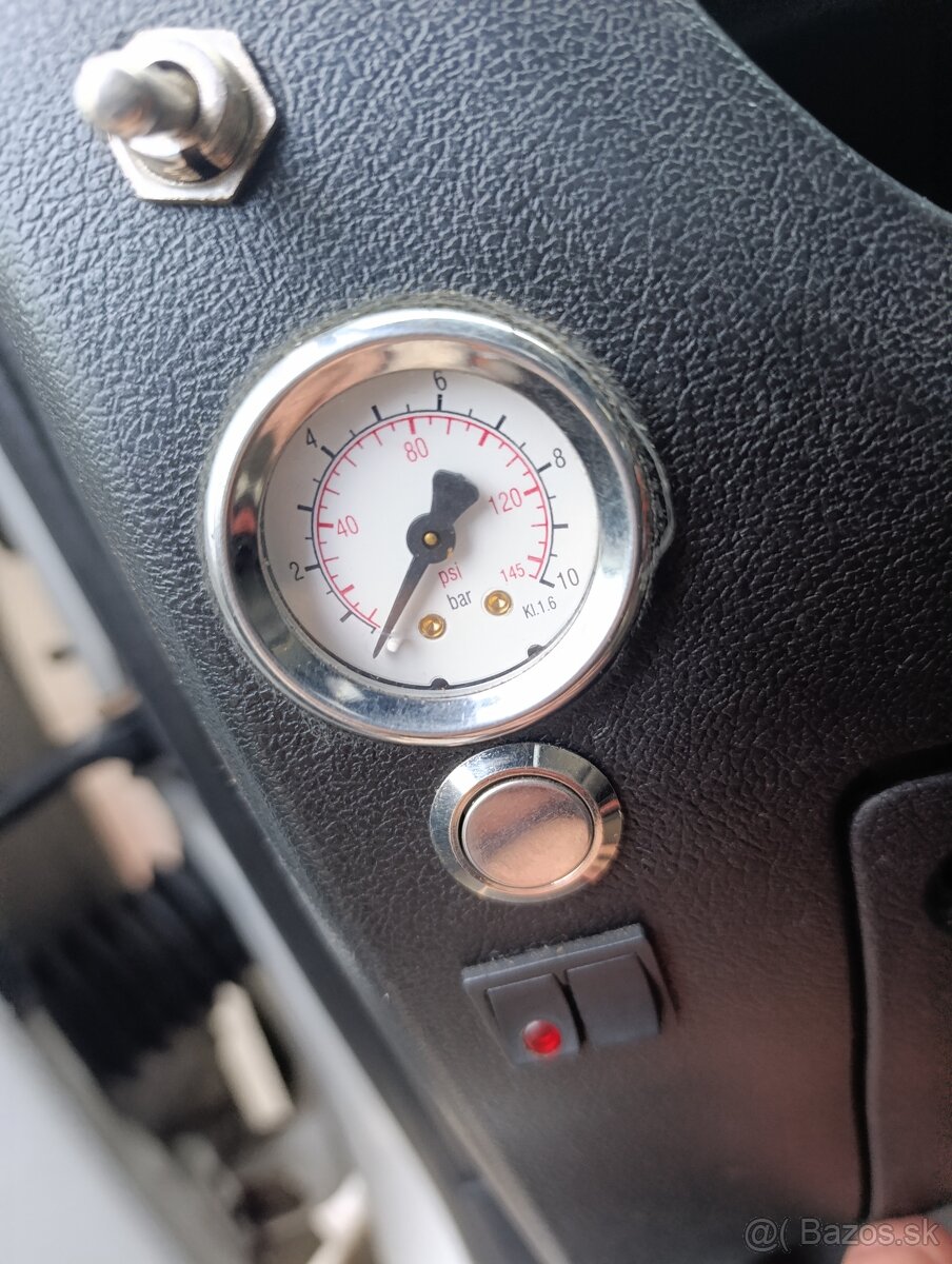 Predám odtahovy special do 3,5t - 13