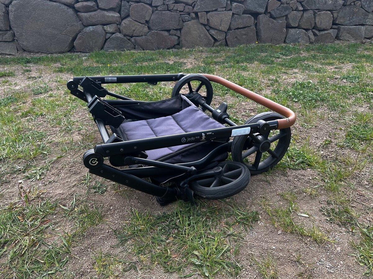 Kočík pre dvojičky - 13