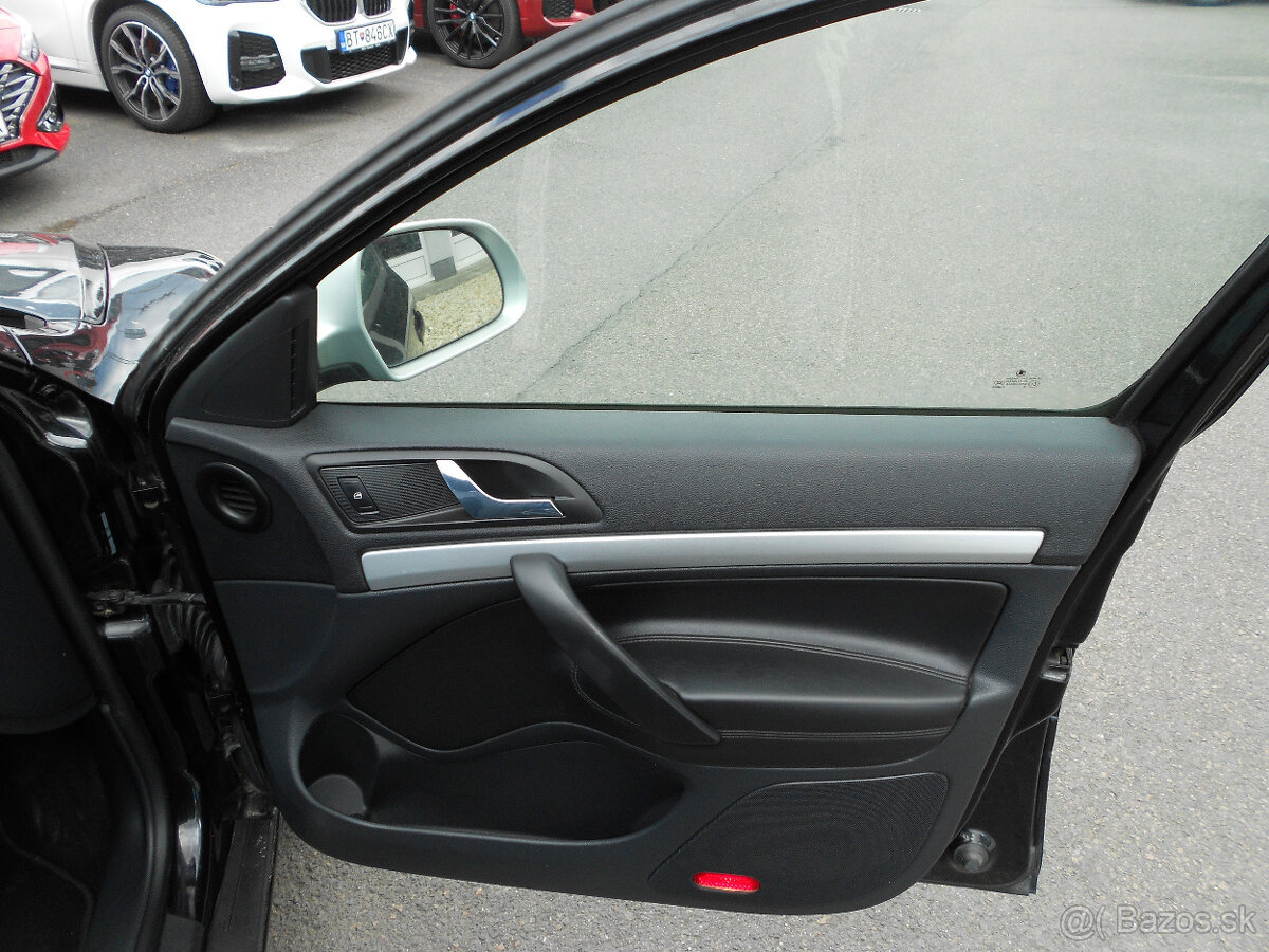 Škoda OCtavia Combi RS 2,0Tsi 200Ps DSG - 13