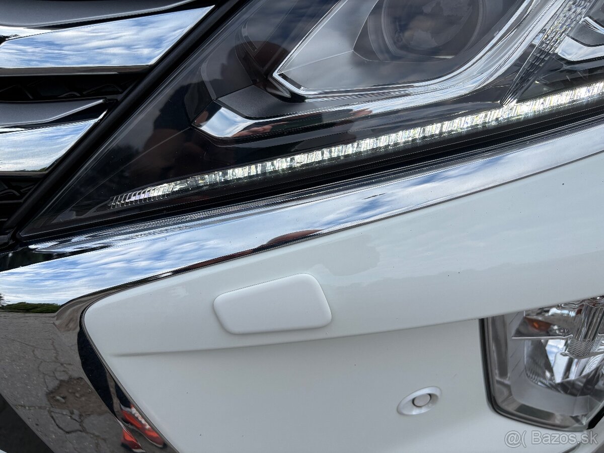 Mitsubushi Eclipse Cross 120kw 4x4 automat 8stupňový - 13
