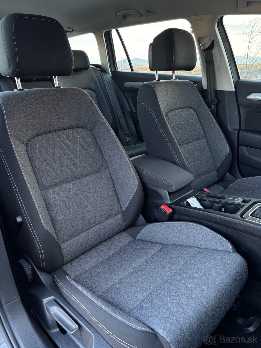 Volkswagen Passat Variant 110KW EVO TDI/7AT DSG - 13