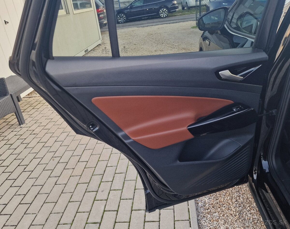 VW ID.5 PRO PERFORMANCE, FULL LED, PANORÁMA, SOH: 93,4% - 13