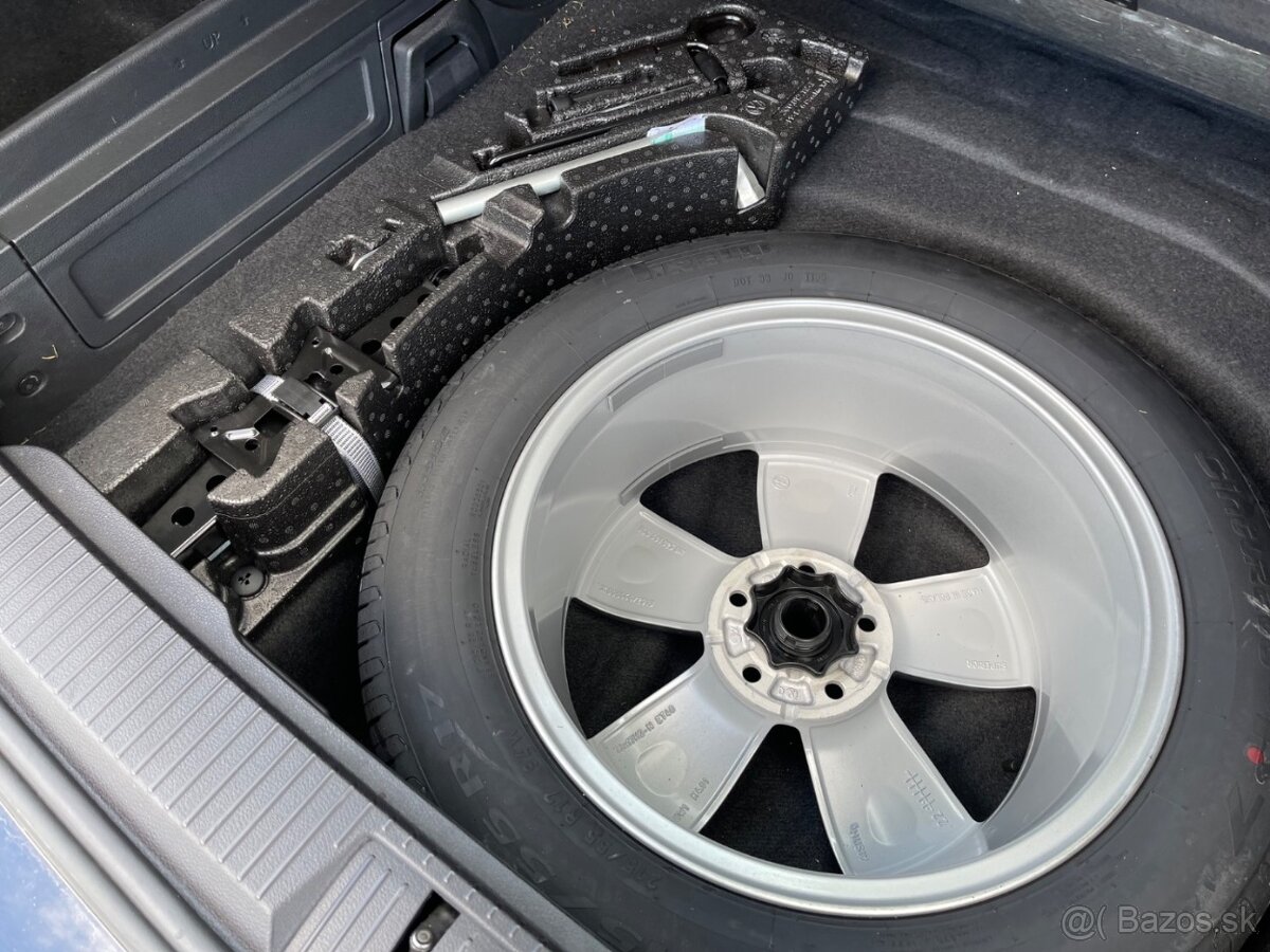 Volkswagen Passat Variant 2.0 TDI Elegance DSG - 13