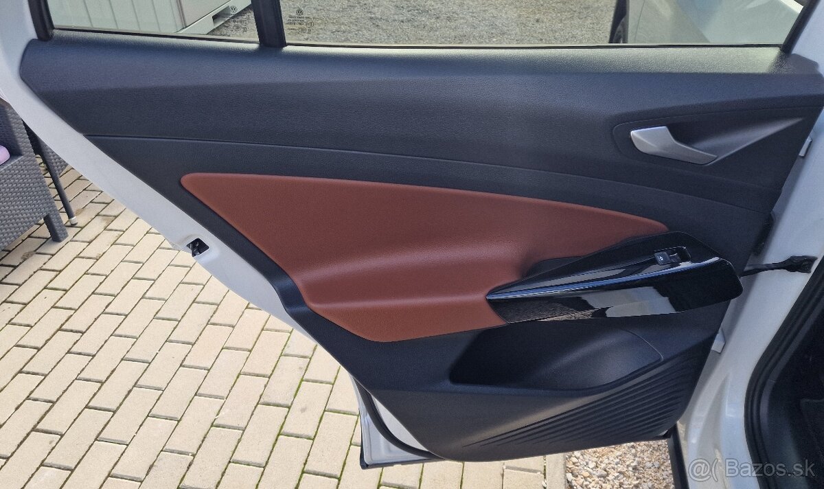 VOLKSWAGEN ID.4 PERFORMANCE UPGRADE 77KWH 1ST - 13