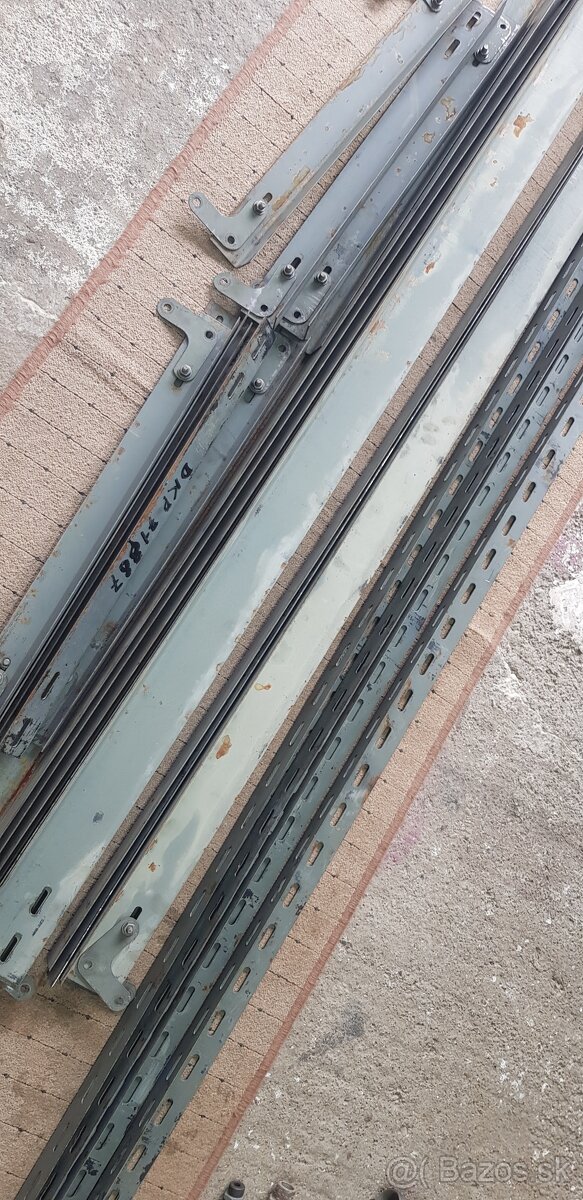 Montovací regál - 13