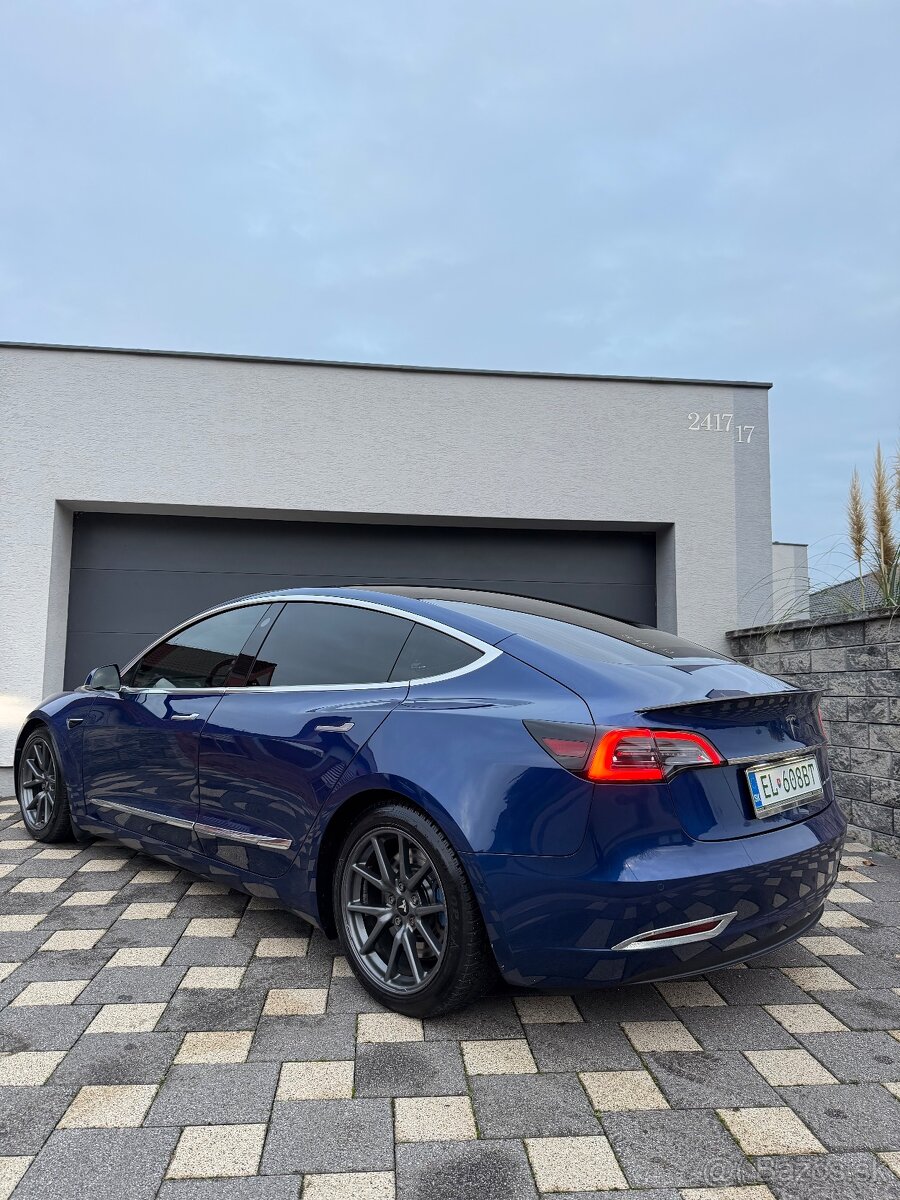 TESLA MODEL 3 LONG RANGE - 13