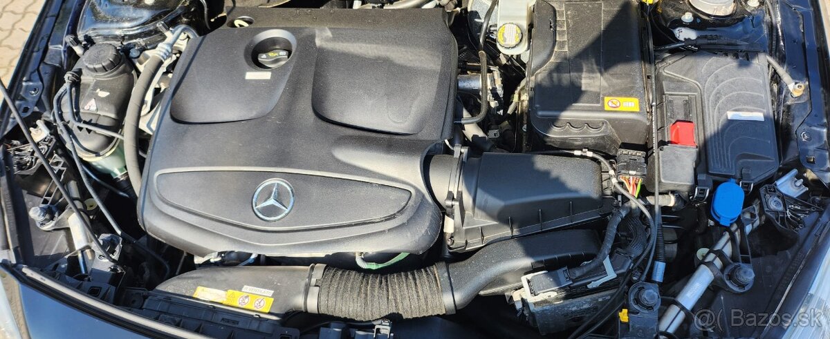 MERCEDES-A HATCHBACK - 13