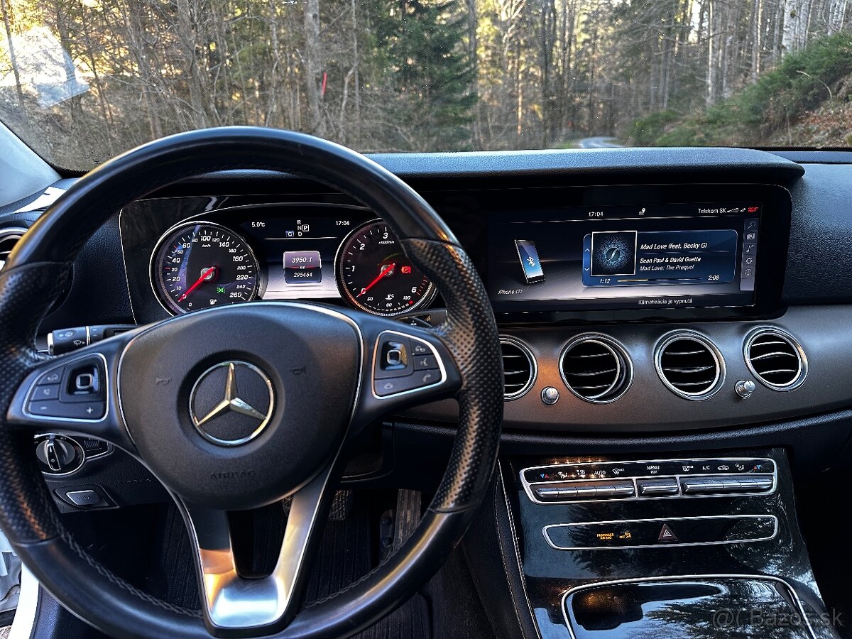 Mercedes Benz E220d - 13