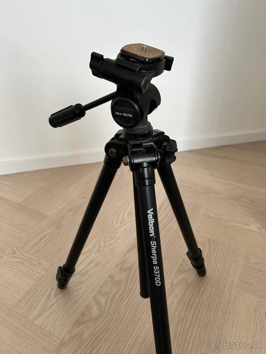 Nikon D5100 s prislusenstvom - 13