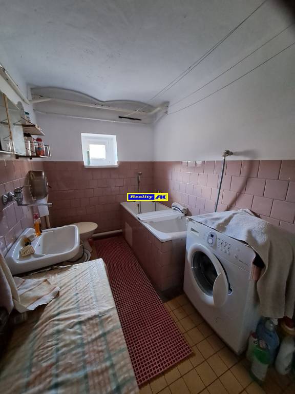 Chalupa rodinný dom v krásnom prostredí obce Turček - 13