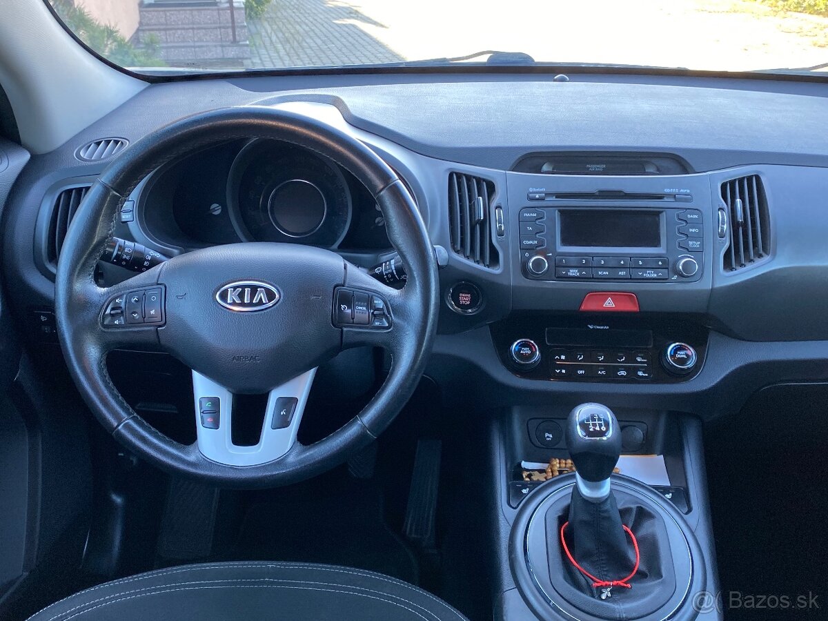 KIA SPORTAGE 2,0 CRDi - 13
