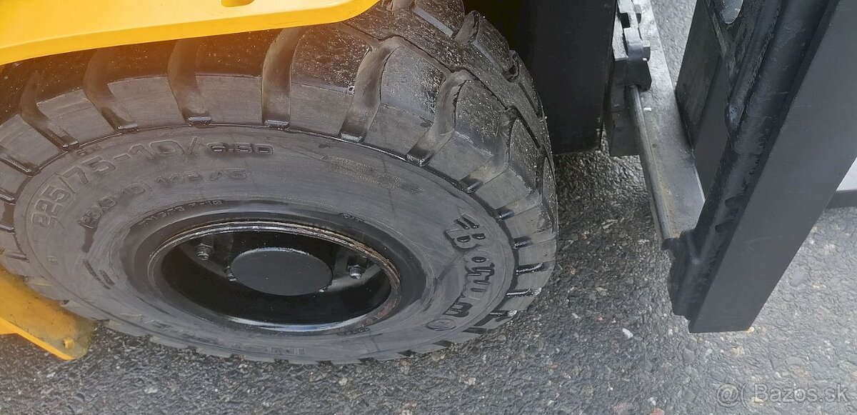 HYUNDAI 30BH-9 AKU triplex, boční posuv - 13