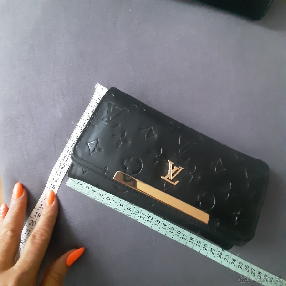 nove penazenky dior, guess a ine - 13