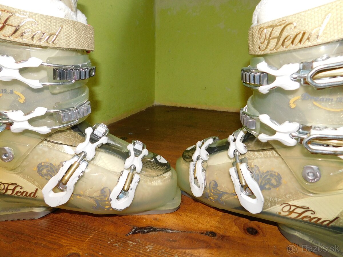 Head č-42 woman Dream - 13