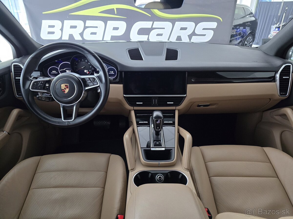 Porsche Cayenne - 13