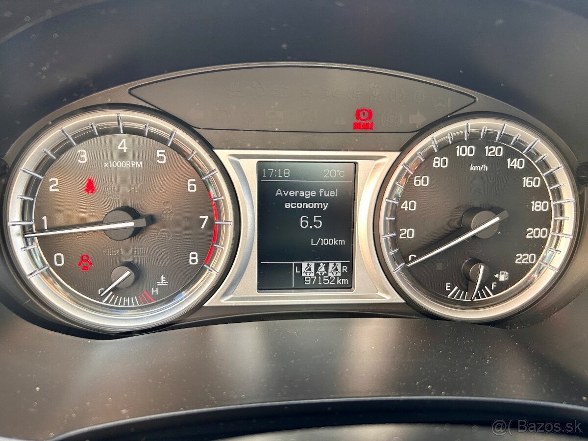 Suzuki Vitara 1.6 VVT, 2WD - 13